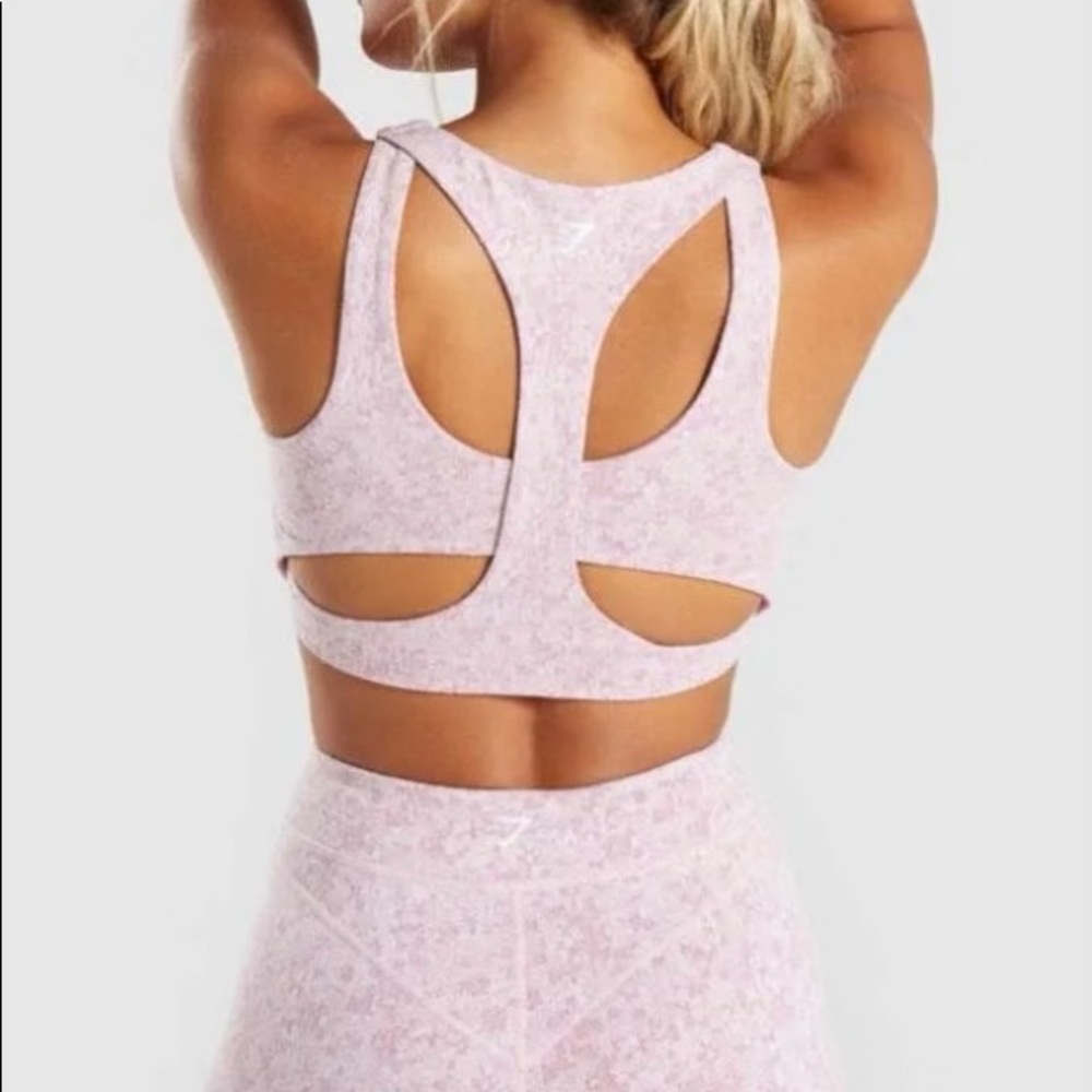Sports bra